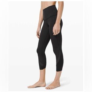 Lululemon Black Wunder Under Crop High-Rise Scallop Full-On leggings 23" - sz 4